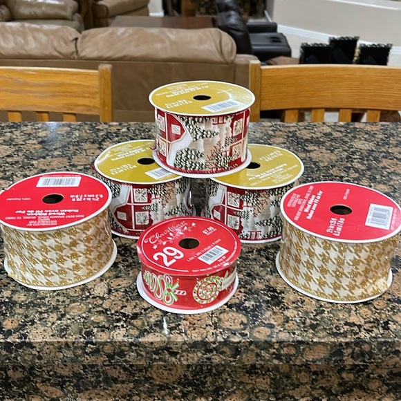 Christmas wired ribbon rolls 6 total NWOT price is firm - Picture 1 of 10
